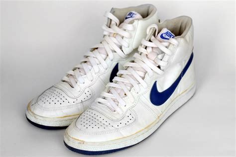 nike air basketball oldschool 80er neongrün|Nike Classics & Retro Nike Shoes .